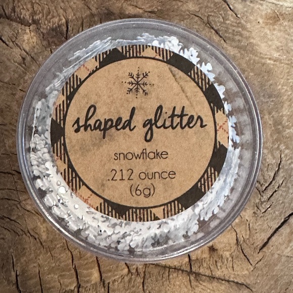 Target Bull's Eye Holiday Shaped and Chunky Glitter Five .212-ounce Containers - Picture 2 of 7